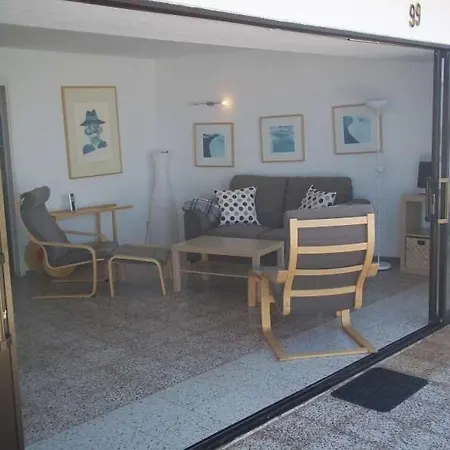 Sleeps 4 Wifi カレタ・デ・ファマラ